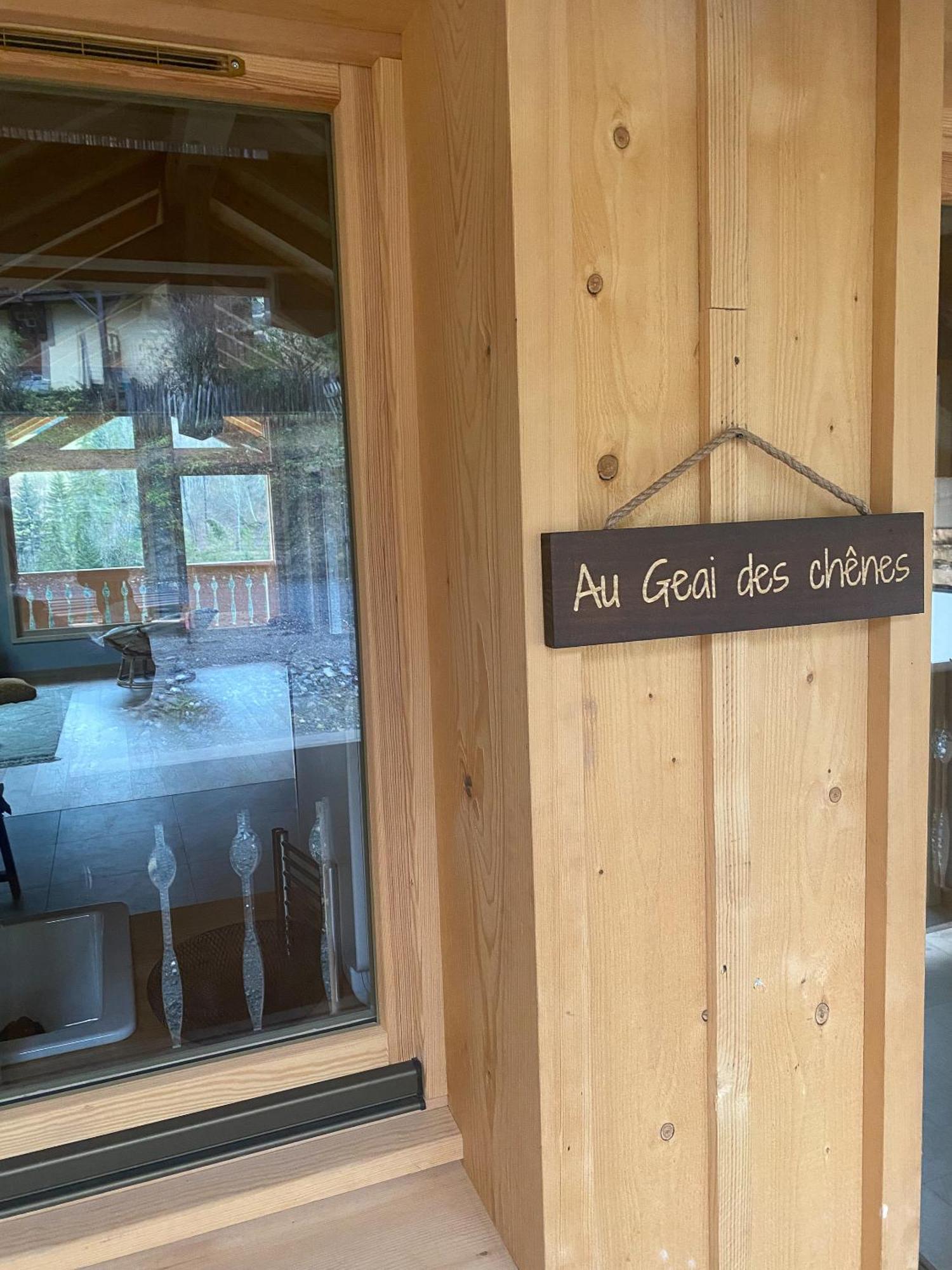 1000 Borne Caffe Hebergements Insolites * Entremont